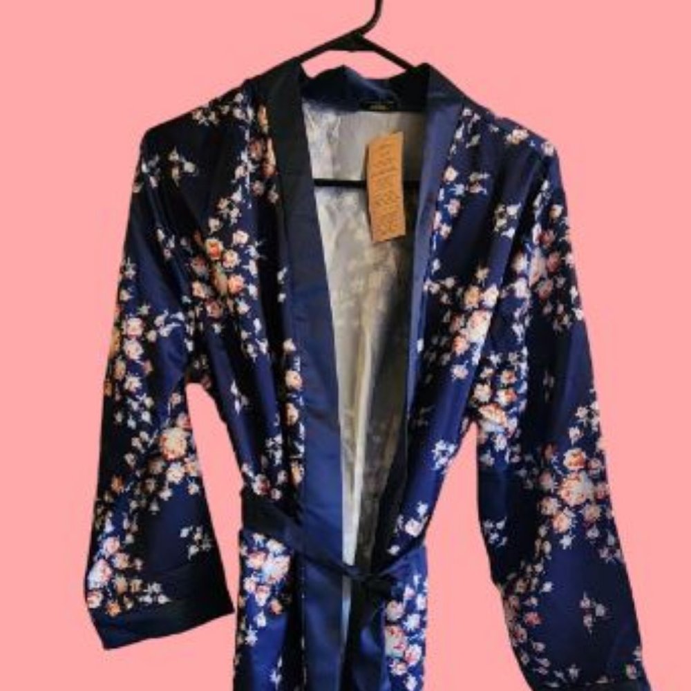 NEW w/ tag MORGAN LANE ROBE